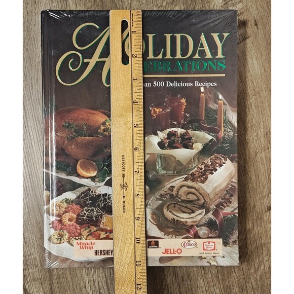Holiday Celebrations Cookbook Hardcover 500+ Recipes Christmas Thanksgiving New - Picture 8 of 10